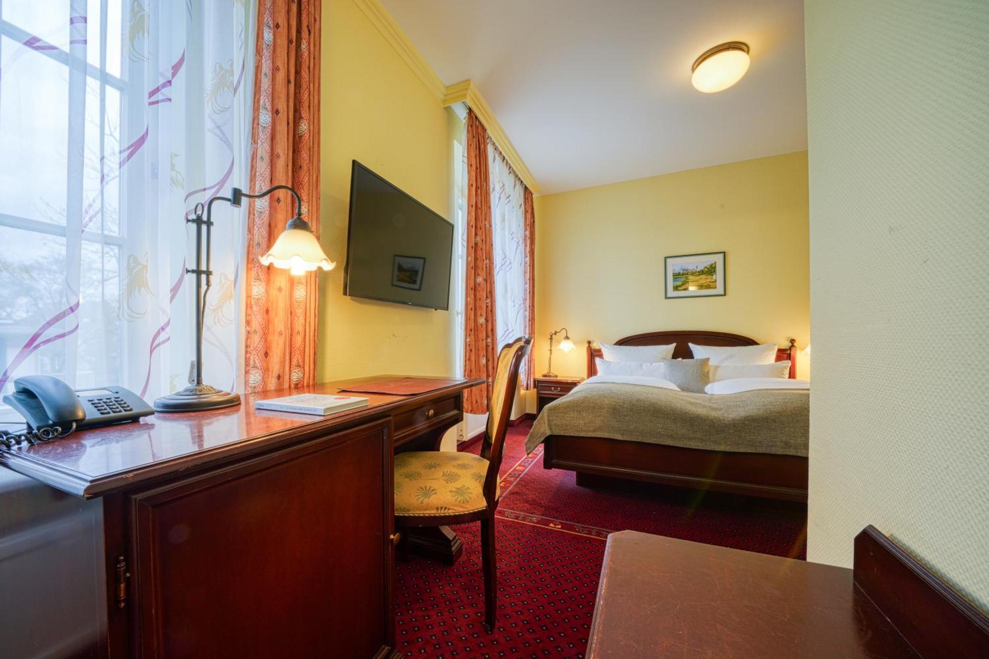 Phoenix Seeblick 4*